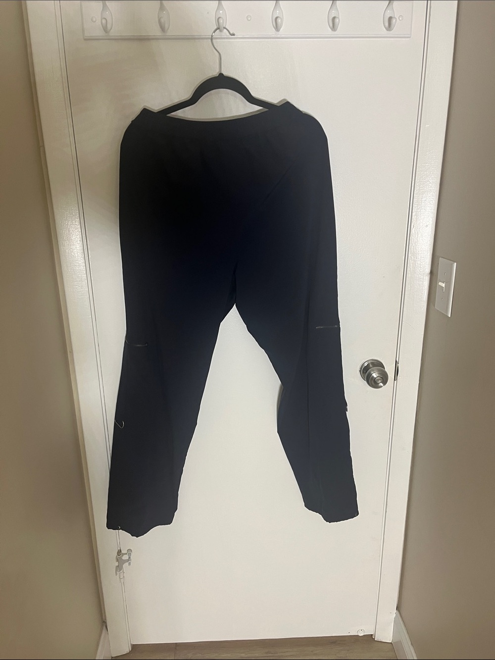 Chico's dark navy women's Cargo Pants with Zip Accents - Picture 5 of 8